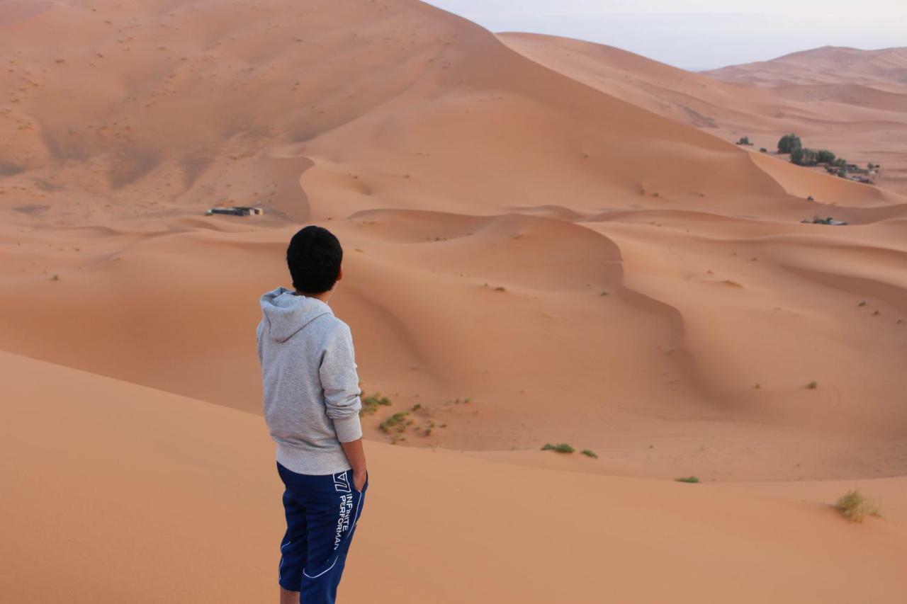 Riad Hotel Les Flamants Merzouga Esterno foto