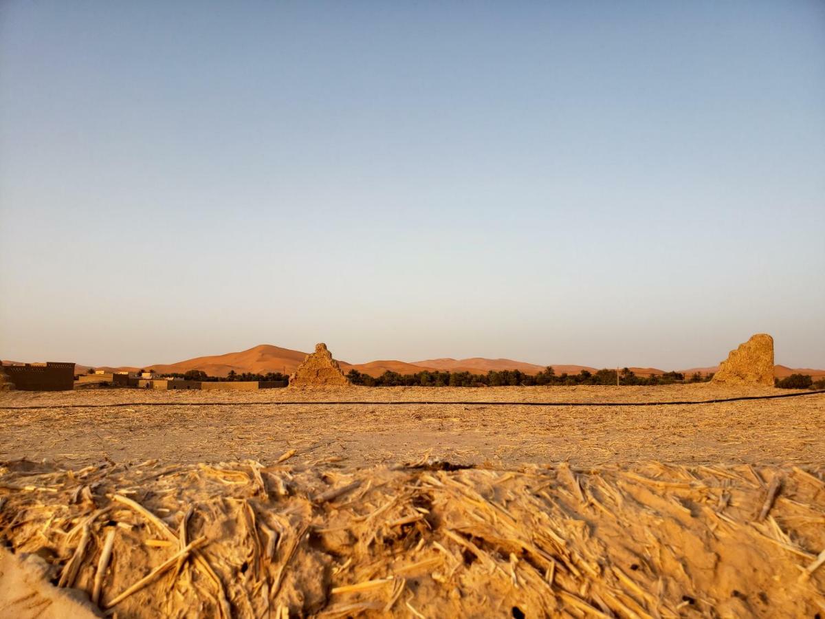 Riad Hotel Les Flamants Merzouga Esterno foto