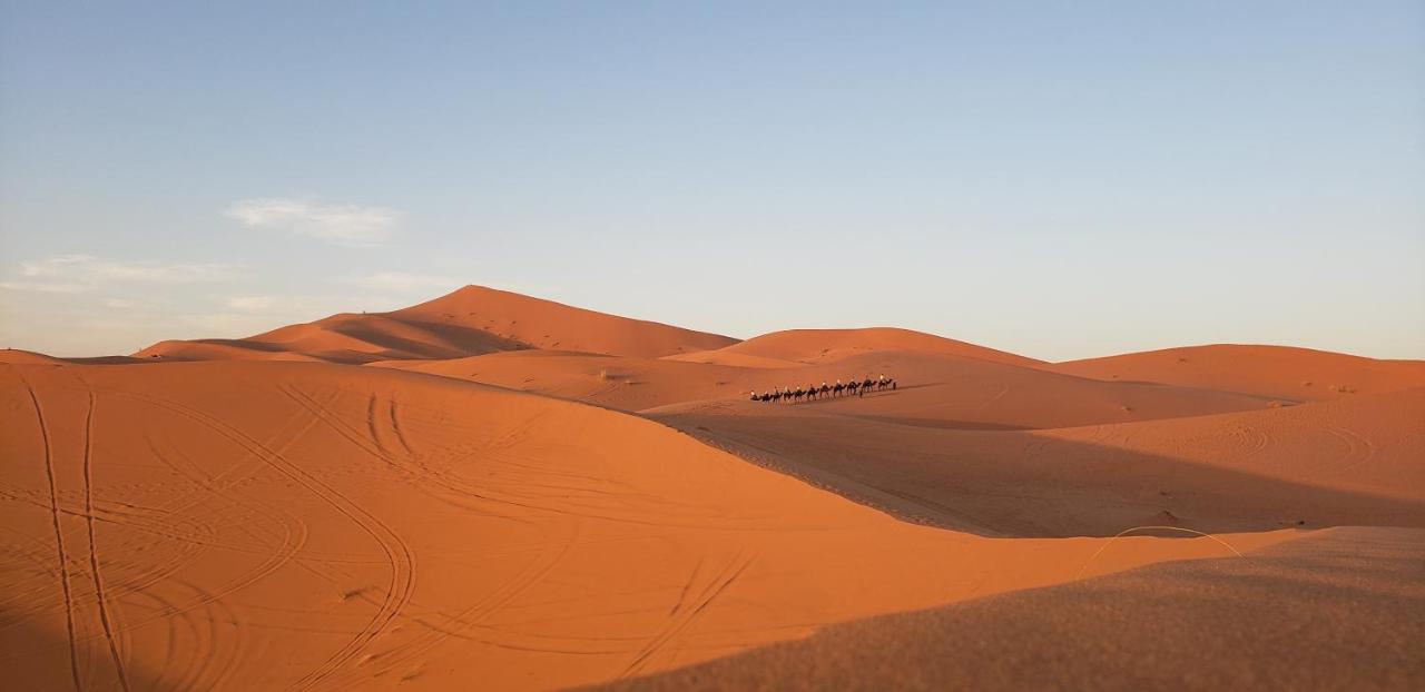 Riad Hotel Les Flamants Merzouga Esterno foto